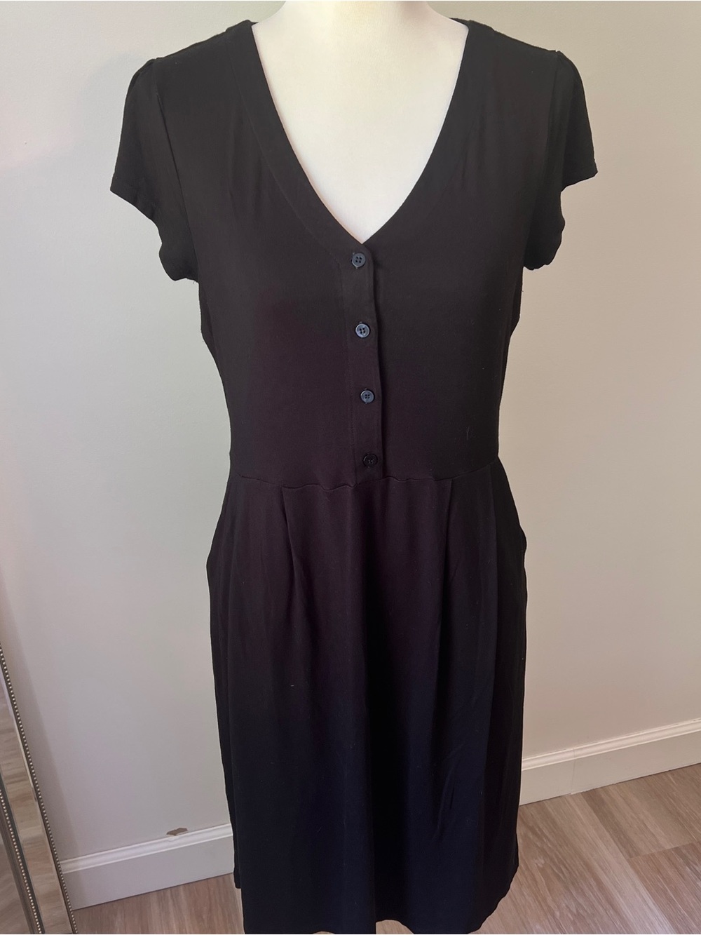 Boden Alberta Jersey Dress Black Short Sleeve Button Front Size US 12R UK 16R - Picture 3 of 10